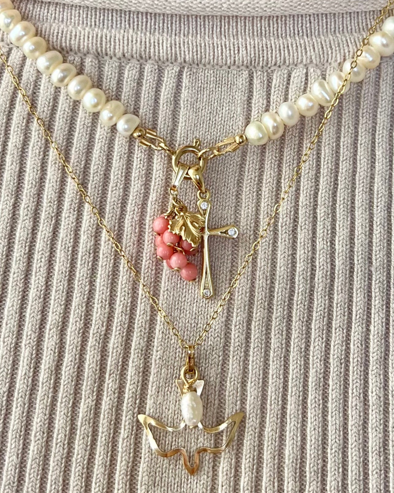 Large cross with zirconia corners 14K gold